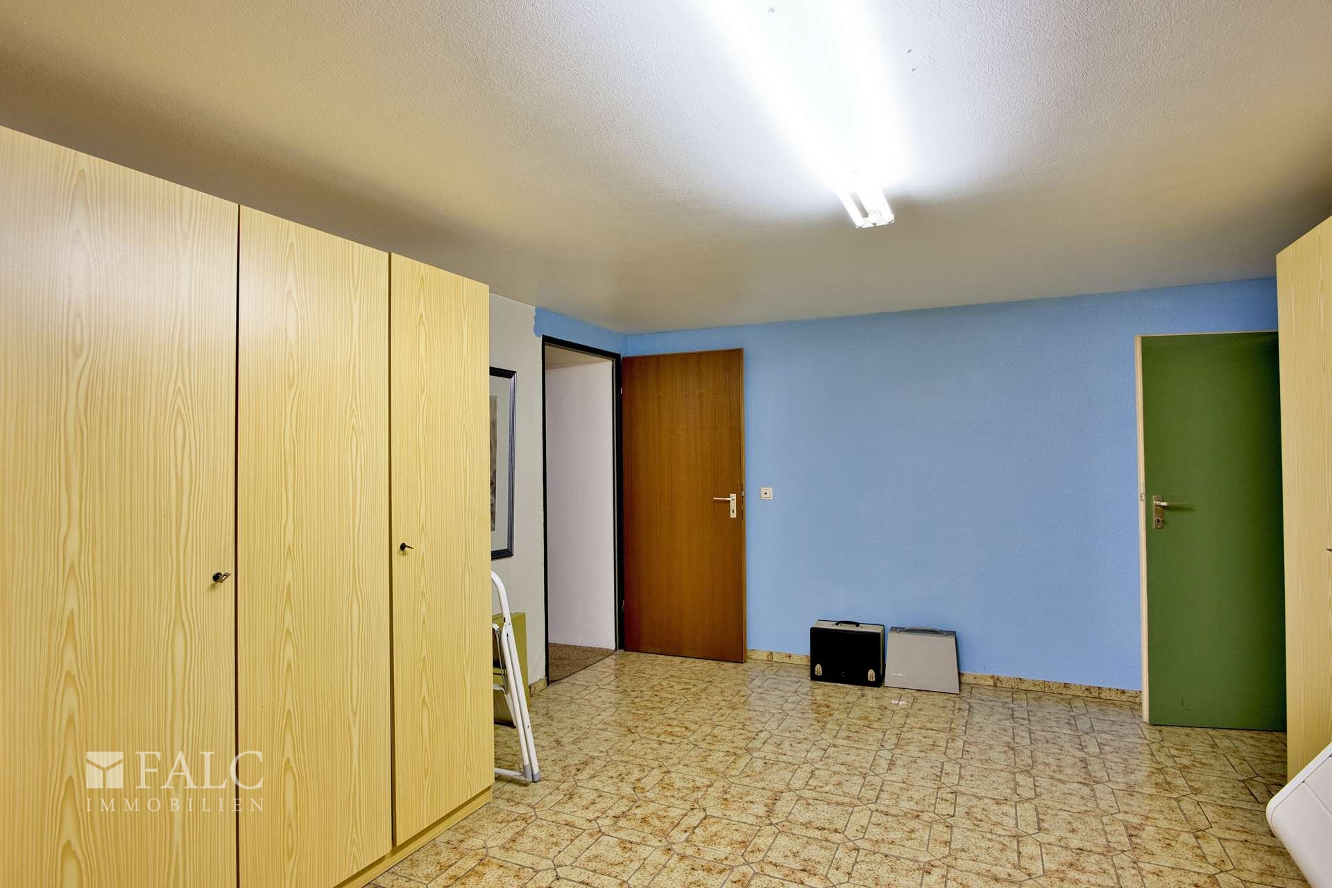 Zwischenraum - UG